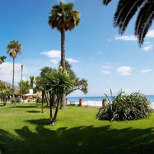 caparena-wellness-club.taorminaitalyhotels.com/